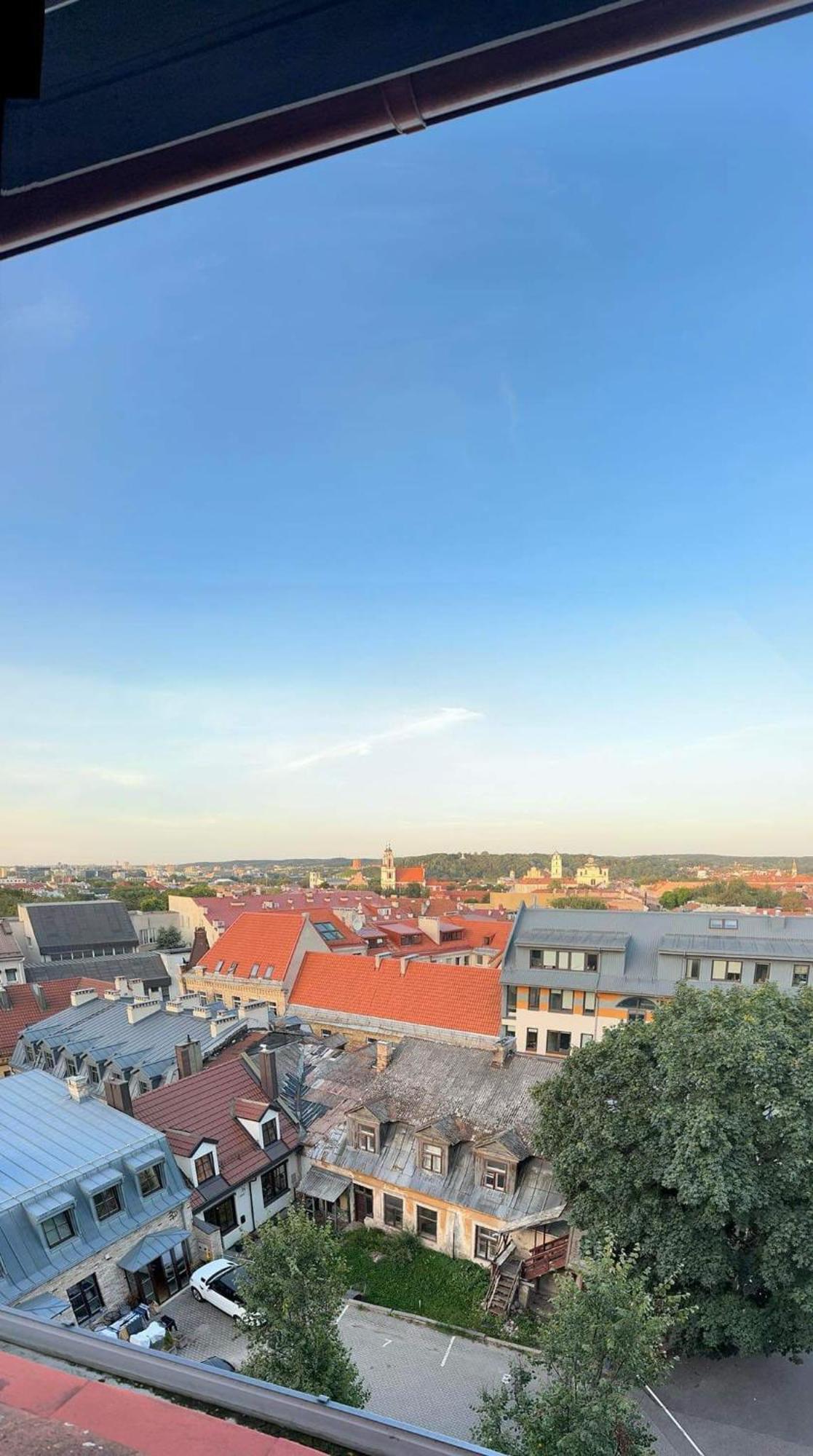 V3 In The Old Town With View